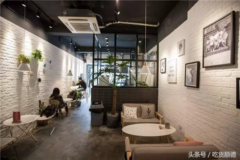 很多大明星都是大良这家店的粉丝，50杯明星同款奶茶免费送！