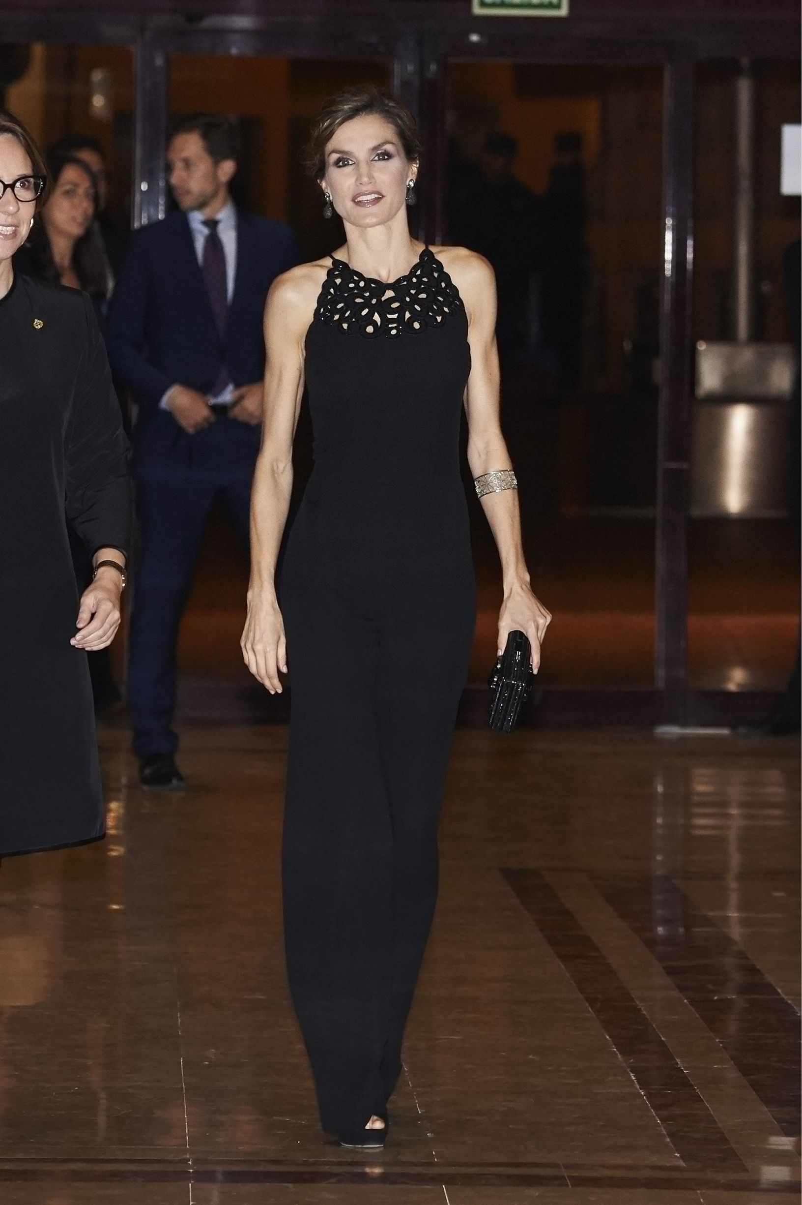 西班牙王妃最新款 (西班牙平民王妃)