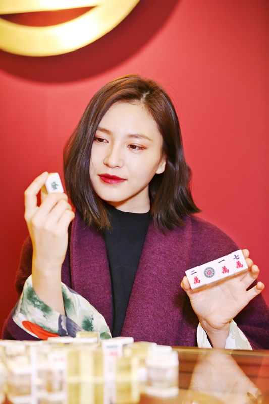 花开十方花笙记首家“另类”实体店落户郑州