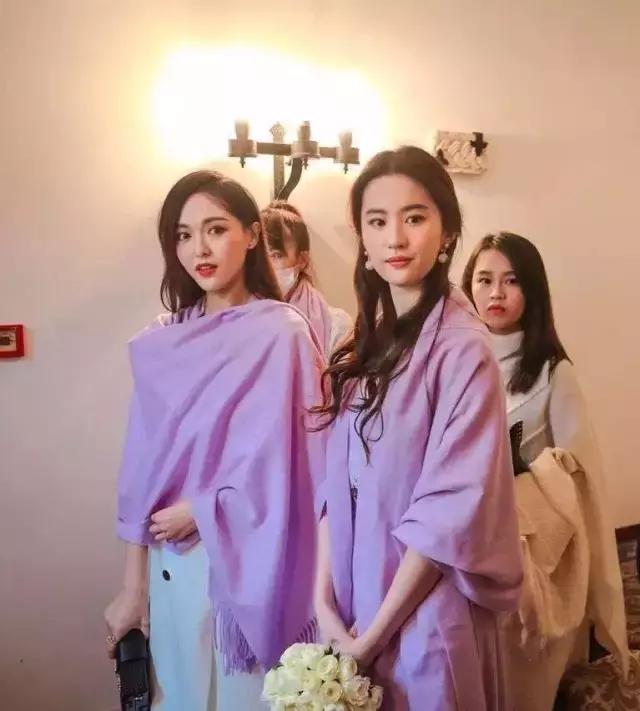 陈乔恩宋佳,陈乔恩和女明星撞衫