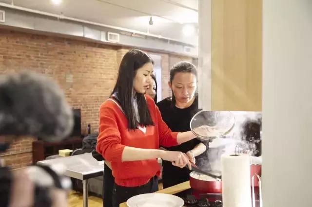 陈乔恩宋佳,陈乔恩和女明星撞衫