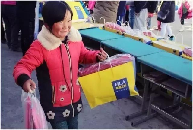 陈乔恩宋佳,陈乔恩和女明星撞衫