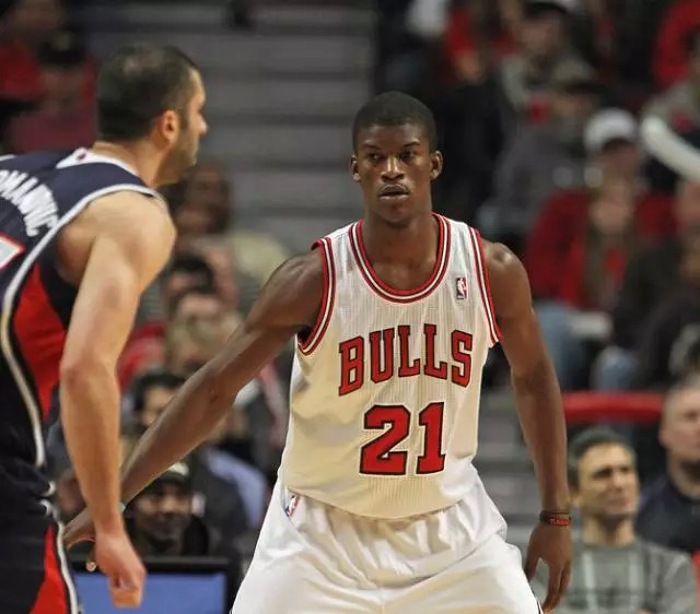 吉米巴特勒从流浪儿到巨星,父亲抛弃母亲