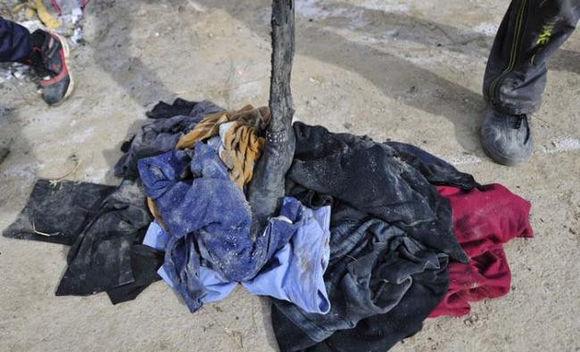 捐衣服给贫困山区被嫌弃,捐赠衣服被抓怎么处理