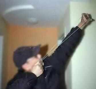 弹弓最精准的握法,弹弓短拉中拉和长拉哪一个更精准