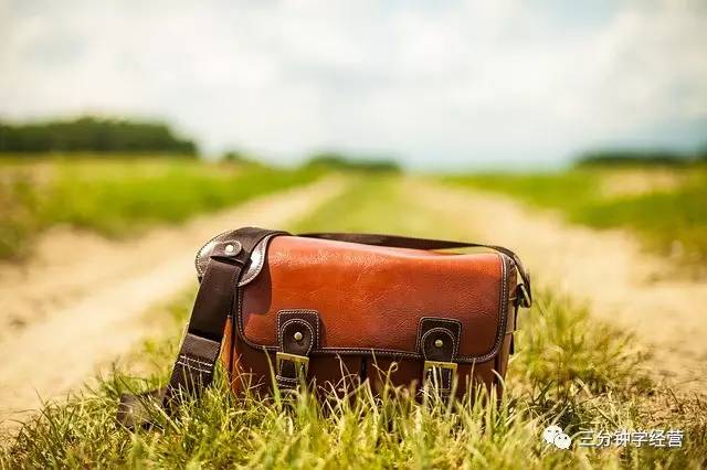 你的名牌包，原来都是韩国设计，韩国隐形冠军SIMONE的故事