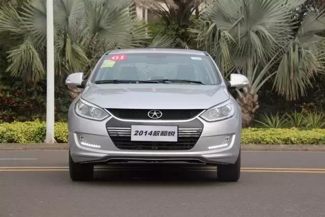 作为家用车6万不到买款*级A**轿车颜值与销量都很不错的只有它