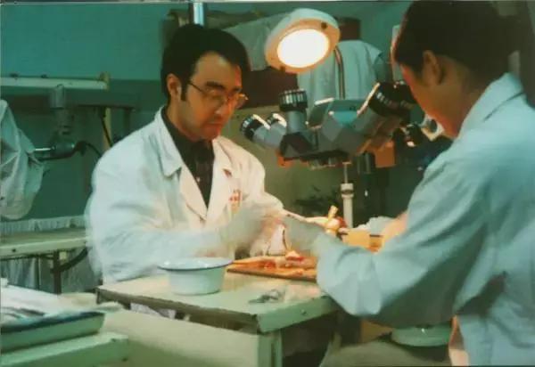 为什么要替吴秀波打抱不平,吴秀波道歉