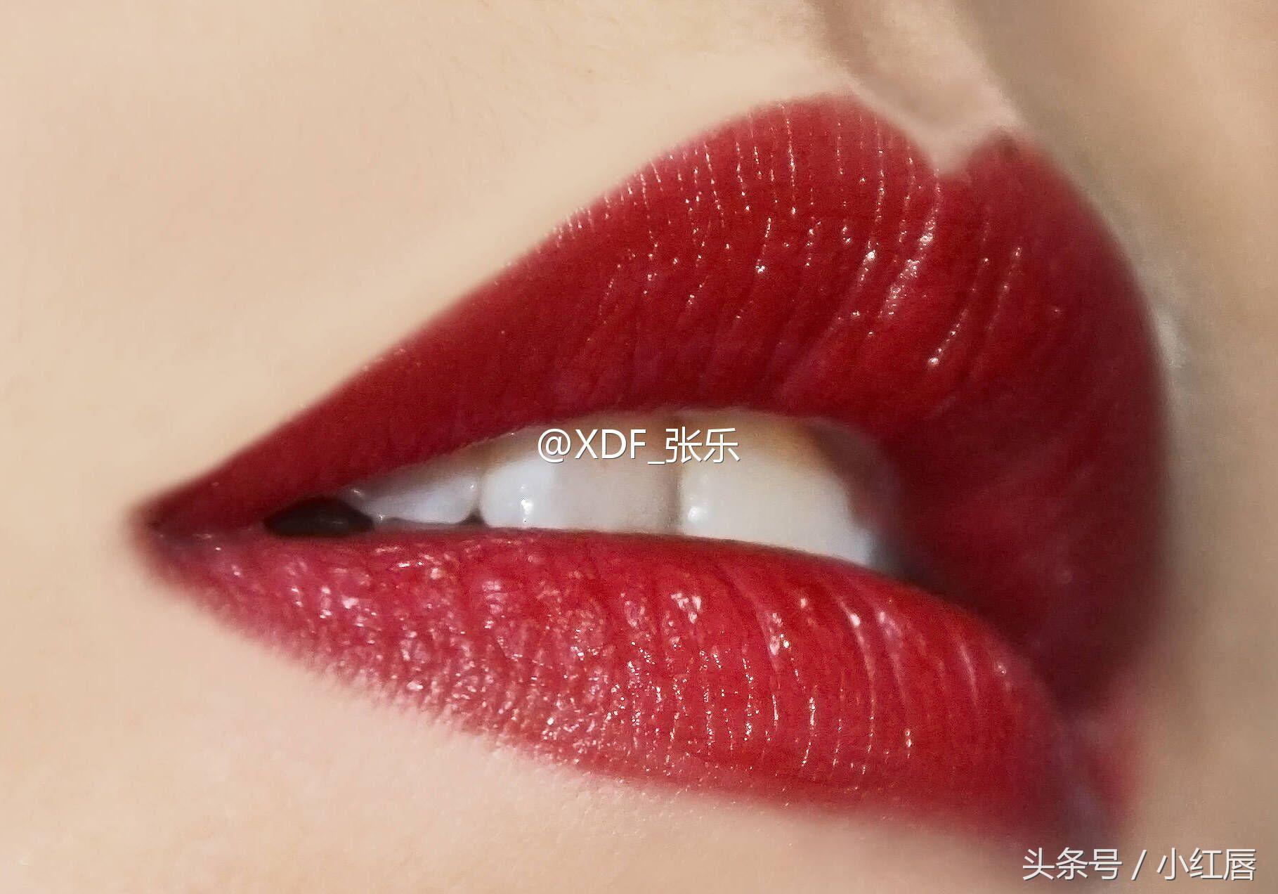 今年第一支口红ysl,迪奥口红999滋润颜色和普通正红色