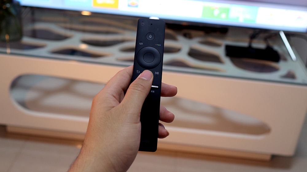 三星电视6880和7300有什么区别,三星电视机曲面好还是平面好