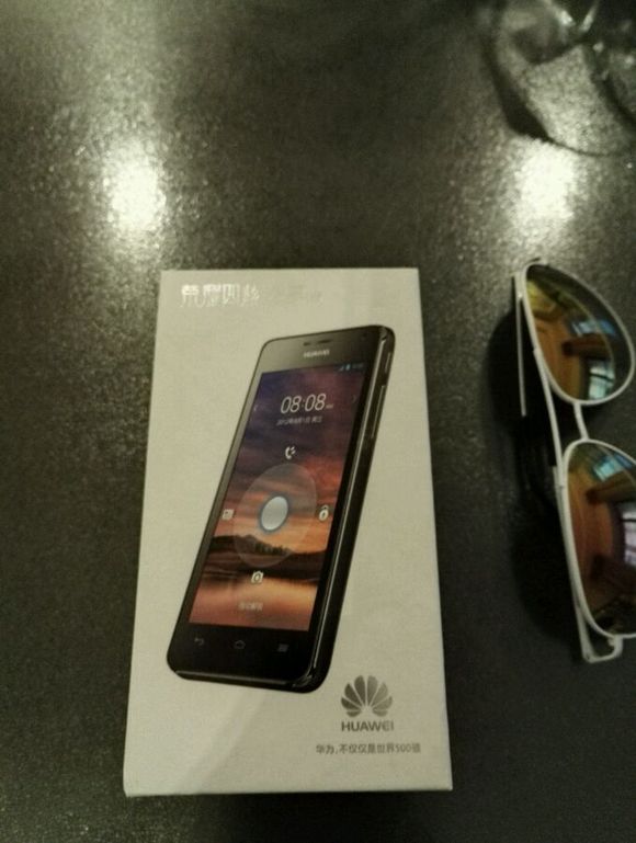 记得它么，海思处理器的首款——华为荣耀四核爱享版开箱