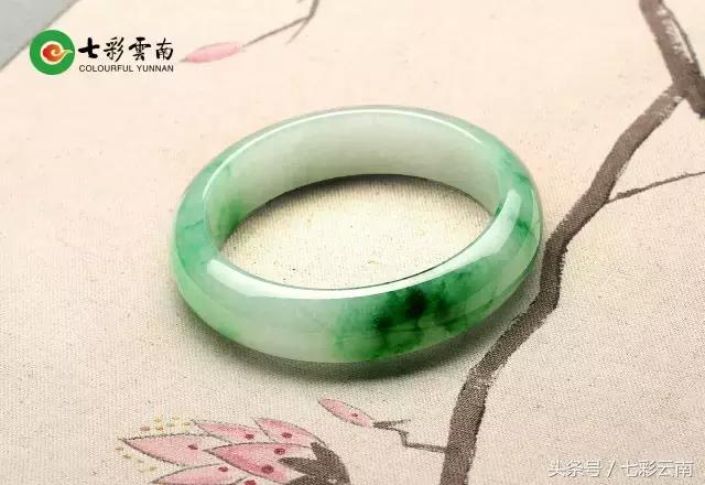 手镯断了怎么接,手镯断了什么预兆