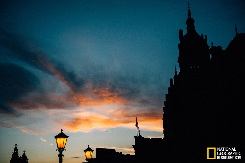 英爱岛行:寂静与喧哗,理智与情感