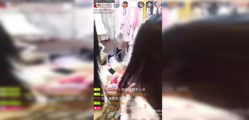 90后直播撕书,怎么看待90后直播撕书