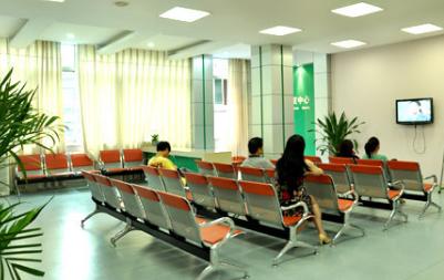 双眼皮“留疤”要多难看多难看，如何防止，留疤如何挽回？