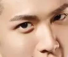 眼周有细纹用什么眼霜好用,护理眼周先用眼精华还是先用眼霜