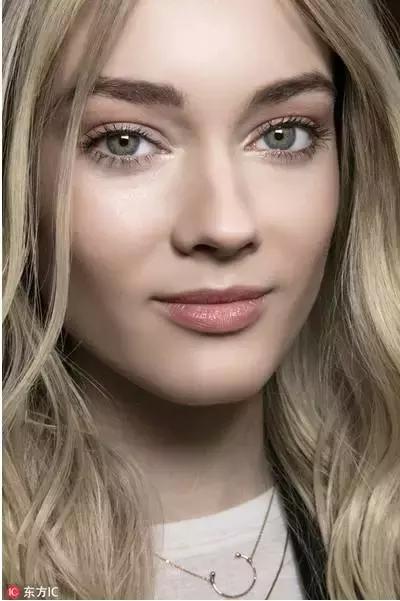 适合唇色深的豆沙色号大牌,豆沙色西柚色人鱼色