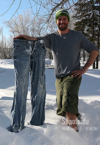 今年最流行的十款男士裤子,现在流行什么裤子男士穿