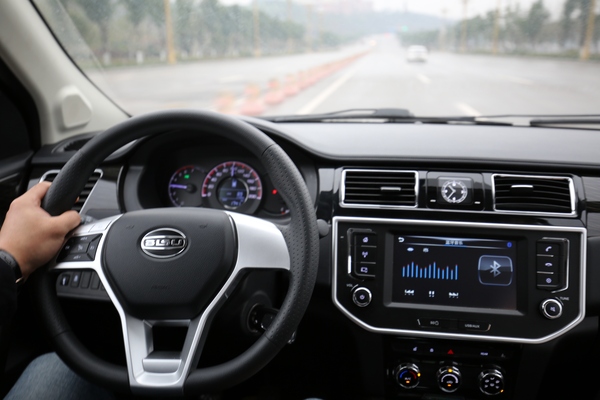 开比速M3回村“刨猪汤”，真能光宗耀祖