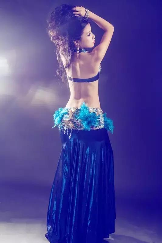 即使白发婆娑，肚皮舞也会跳出白发红颜！