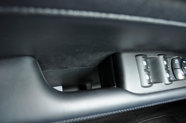 试驾林肯mkz视频,林肯mkz对比bba