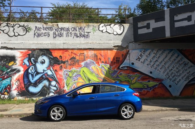 科鲁兹两厢版值得买吗,科鲁兹两厢版实拍