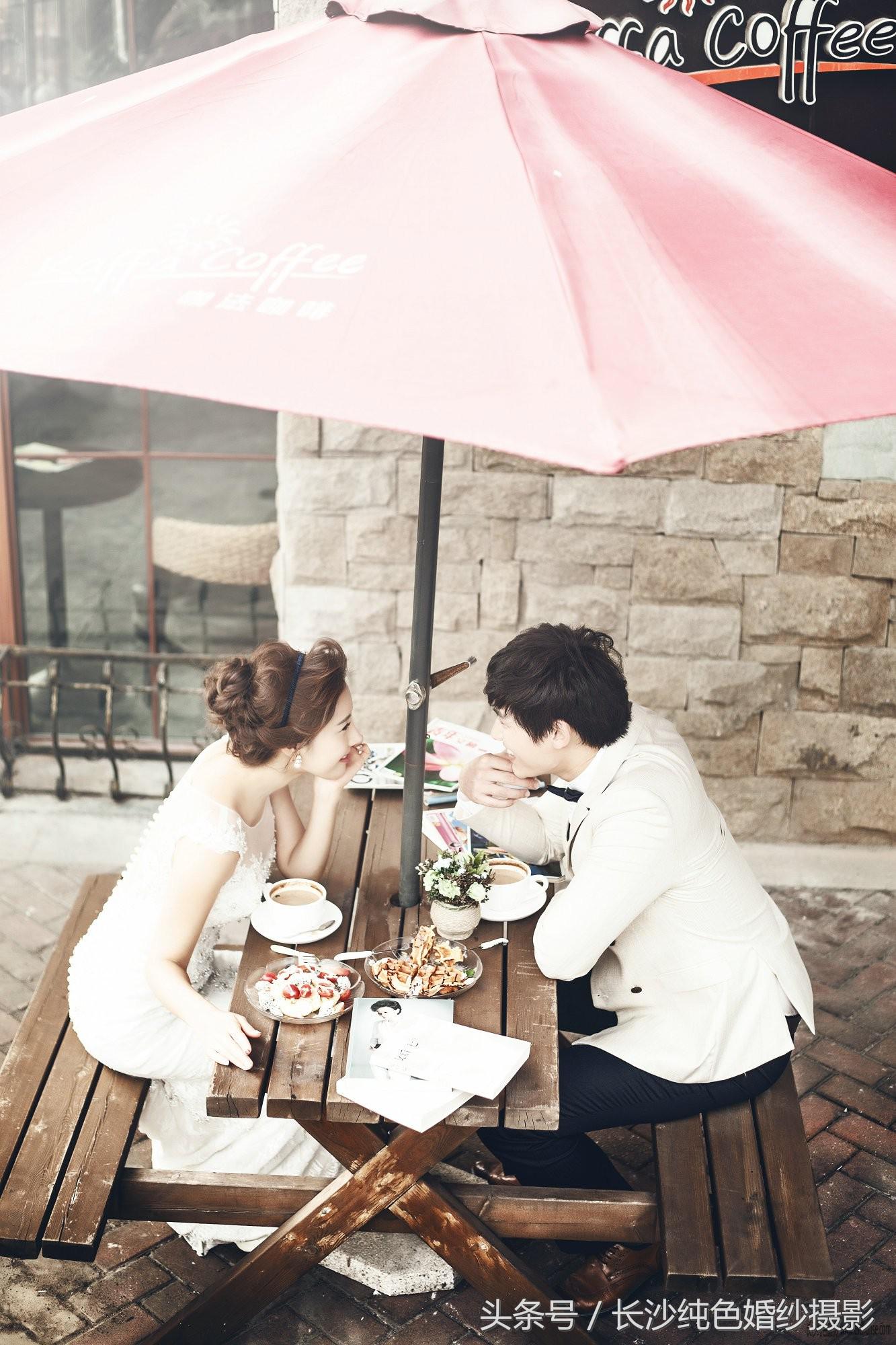 婚纱照秋季几月份拍最好,各个年代婚纱照拍摄