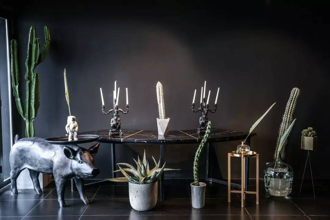 下关高颜值男服务员,招聘高颜值男服务员