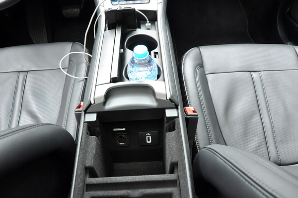 试驾林肯mkz视频,林肯mkz对比bba