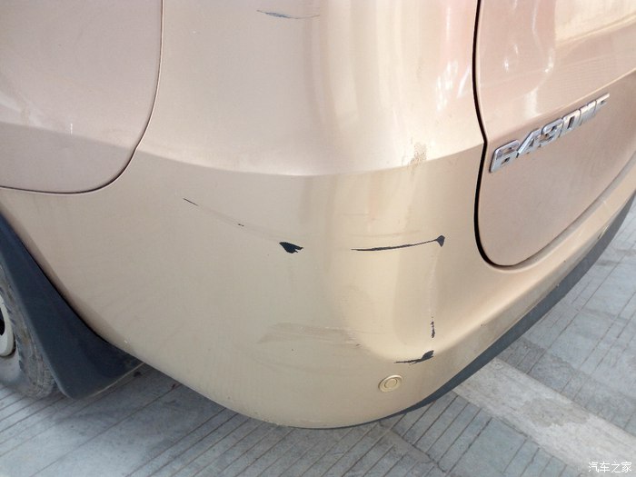 五菱宏光mini马卡龙补漆多少钱,五菱宏光银色被划伤补漆需要多少