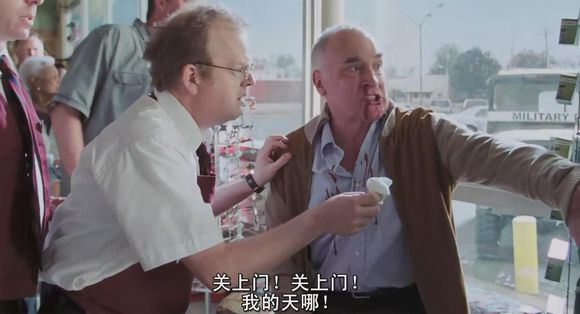 《迷雾》真正恐怖的是——它散去的时候！