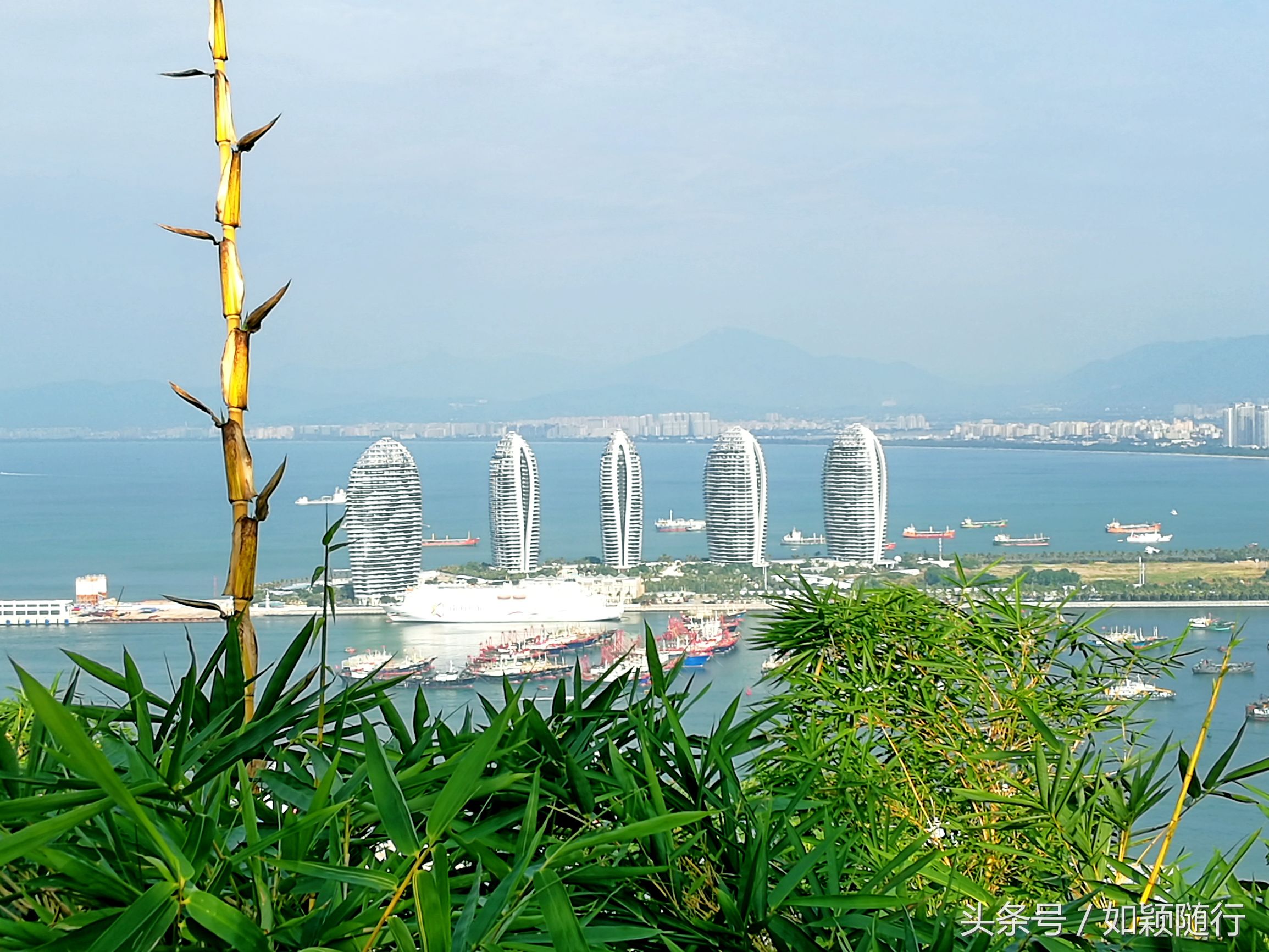 三亚地标美丽凤凰岛,三亚的凤凰岛与海花岛