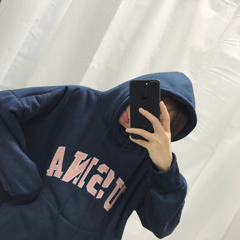 韩剧穿搭秋冬大衣卫衣,韩剧连帽拉链卫衣搭配裤子