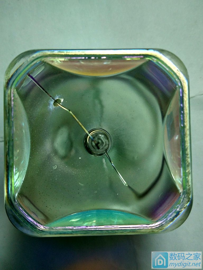 日立347x换灯泡教学,日立a733短焦投影仪手动调焦