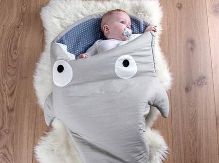 怎样预防宝宝踢被着凉,宝宝睡觉防踢被小妙招