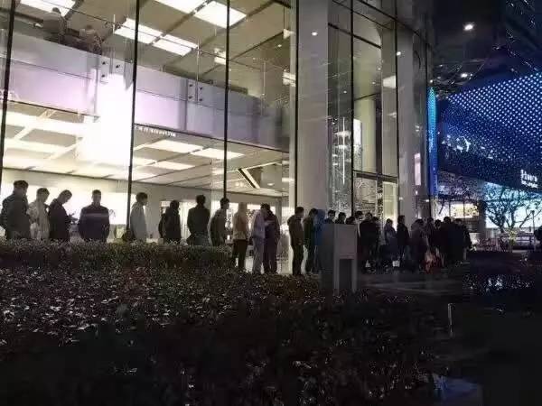 你见过凌晨一点的上海,你见过凌晨过后的上海吗