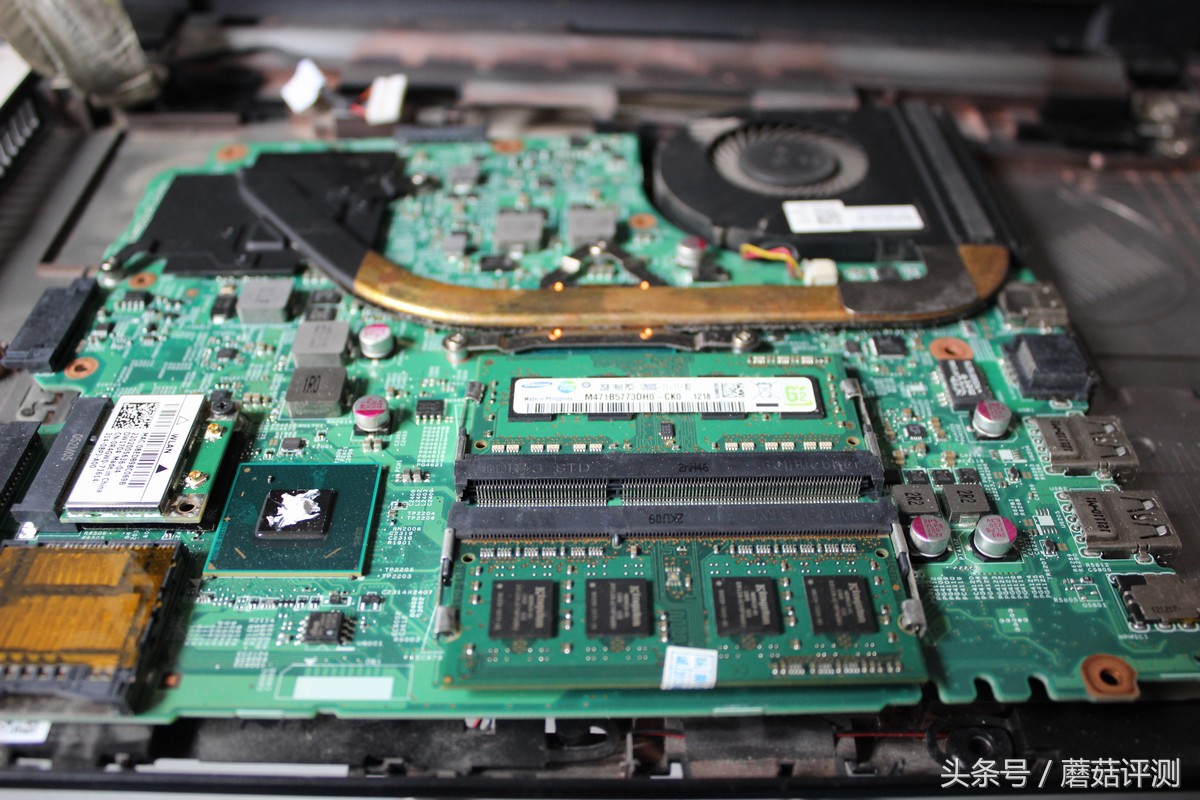 戴尔inspiron3421加装固态,戴尔笔记本inspiron143476拆机