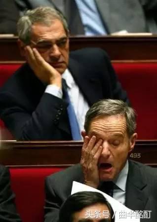 科普为什么打哈欠会传染,为什么打哈欠会传染英语ppt