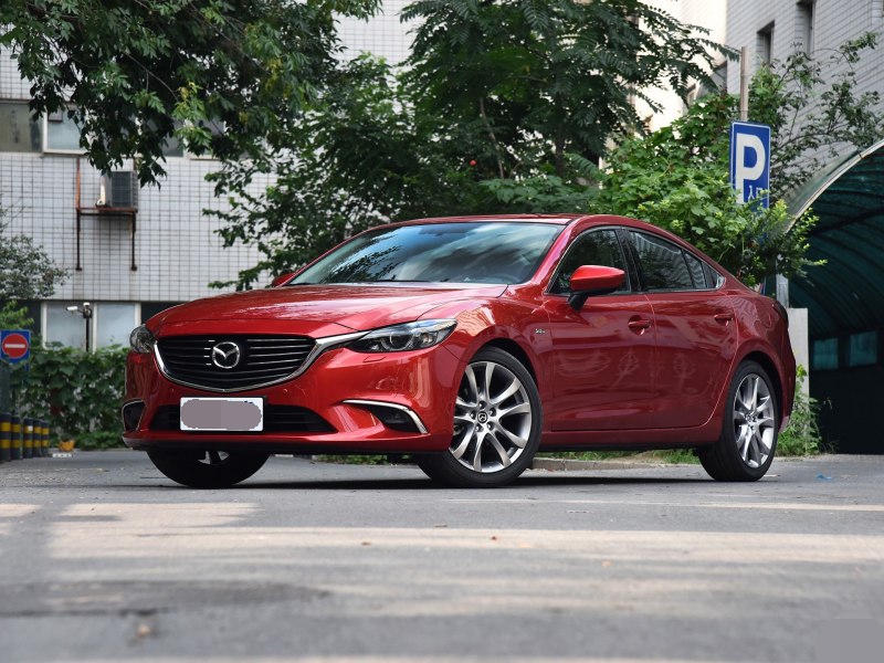 轿跑设计，提速7秒，后轮可转向，比迈腾虐惨，跌至19万没人买