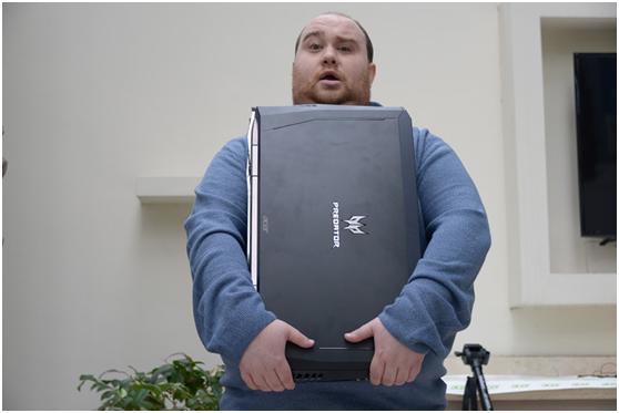 全球首台曲面游戏本——宏碁Predator21X评测