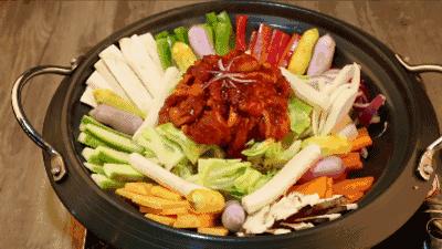 韩式春川烤鸡排 (韩式春川铁板鸡排)