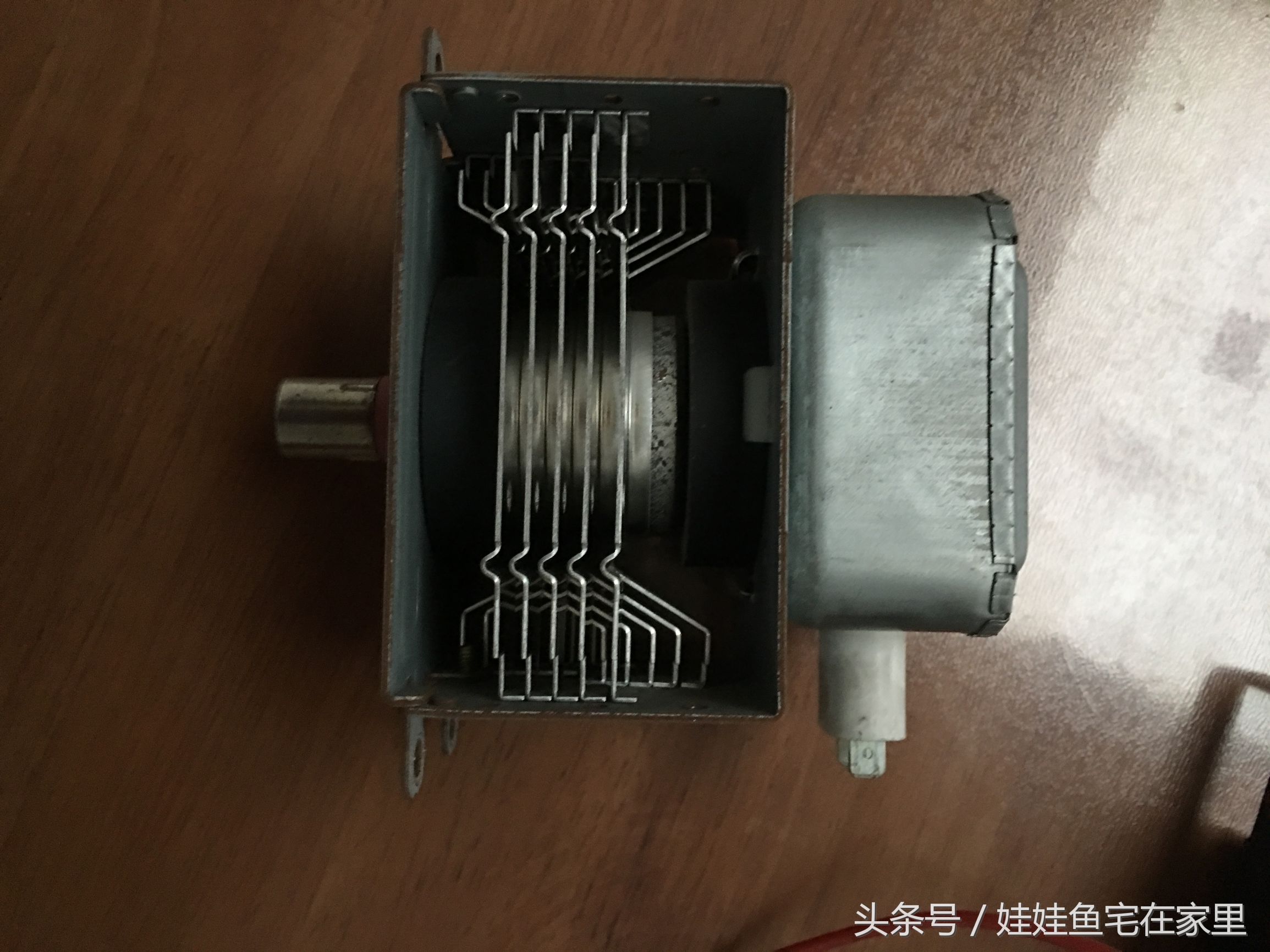 拆格兰仕微波炉,拆报废微波炉