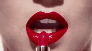 eos唇膏牌子真的是纯天然的吗,eos唇膏滋润唇膏推荐