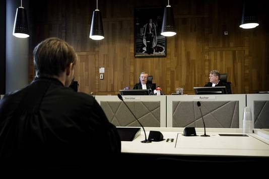 王辉煌判决结果,王辉与荷兰海牙俱乐部