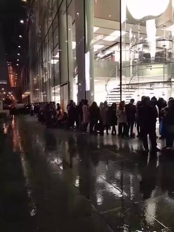 你见过凌晨一点的上海,你见过凌晨过后的上海吗