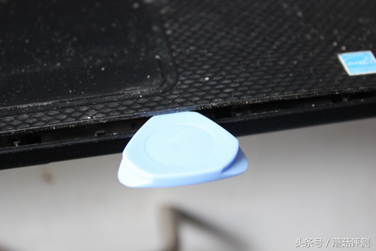 戴尔inspiron3421加装固态,戴尔笔记本inspiron143476拆机