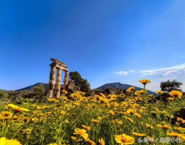 德尔斐地理位置,德尔斐地球之脐