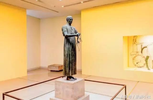 德尔斐地理位置,德尔斐地球之脐