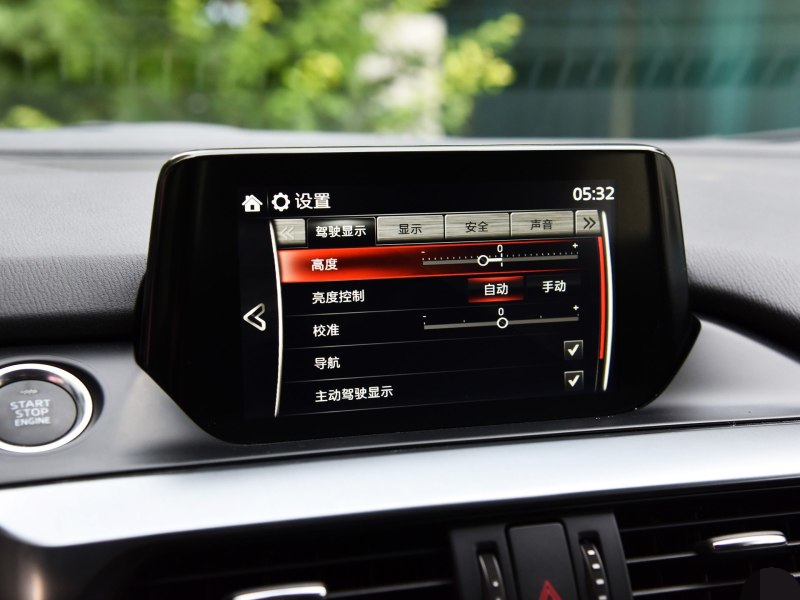 轿跑设计，提速7秒，后轮可转向，比迈腾虐惨，跌至19万没人买