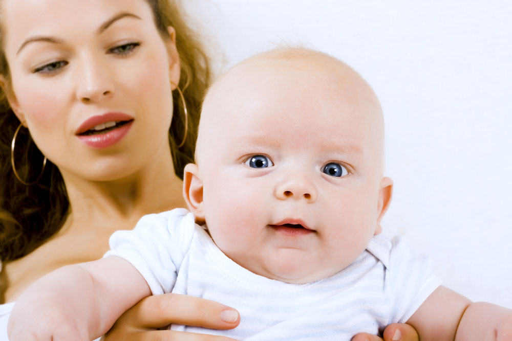 准妈妈有了黑眼圈怎么办?吃这些帮你去掉黑眼圈